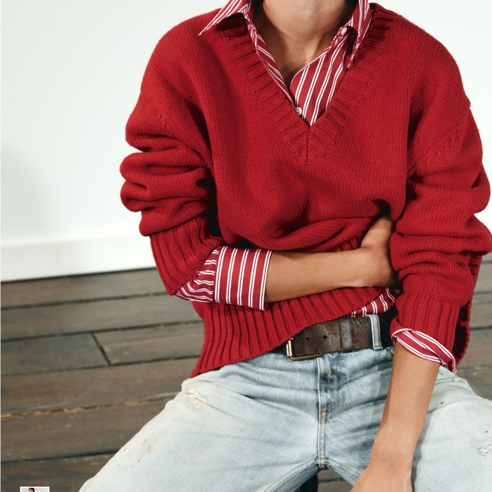 Zara Oversized V-Neck Sweater Size M